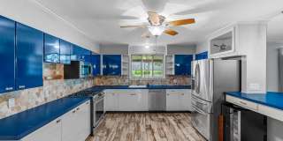 UPDATED MID-CENTURY MODERN HOME WITH SPECIAL CHARACTER Gallery 7