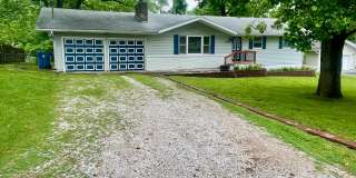 OZARK - 1201 E. LARK ST. - ONE SMALL PET NEGOTIABLE - CALL OFFICE FOR SHOWING INFORMATION Gallery 1