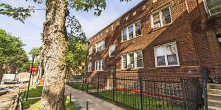 7249-53 S Blackstone Gallery 10