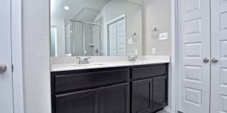 4 BR / 2 BA - 1832 SF One-Story Home - LAGO VISTA! Gallery 21