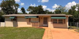 28 N Davis Street Gallery 1