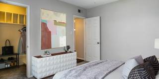 Aura at Midtown Gallery 4