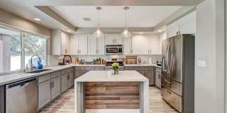 WOW! What a gorgeous home! Gallery 21