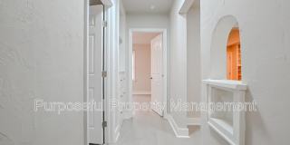 2201 Glen Ellyn Street Gallery 20