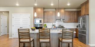 Move-In Ready West Richland Rental – 3-Car Garage, Fenced Yard, Hot Tub Included Gallery 12
