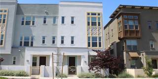 140 Paramount Gallery 1