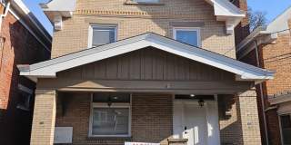 LARGE 6 Bd/2.5ba Home with private backyard Gallery 1