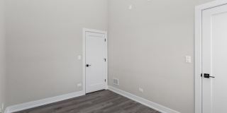 3214 W Lawrence Avenue Gallery 6