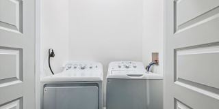 1324 West Lombard Street - 2 Gallery 13