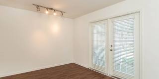 Gayton Pointe Townhomes Gallery 11