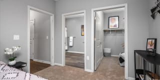 Aurora Apartments Gallery 32