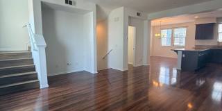2 Bedroom, 2.5 Bath Tri-level townhouse in Signal Hill Gallery 6