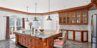 235 Summerhouse Lane Gallery 18