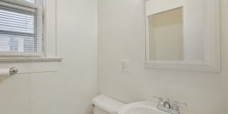 Central Campus - Newly renovated 4 Bedroom 2 Bathroom House Gallery 16