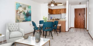 Nicollet Court Gallery 8