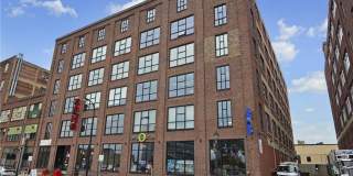 718 Washington Avenue N Gallery 31