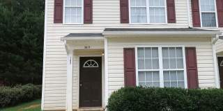 Great 3BD/3BA townhome near downtown Raleigh! Gallery 1