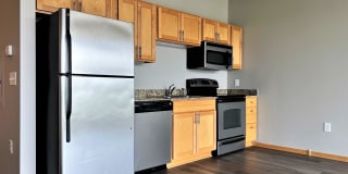 The Murals of LynLake Gallery 16