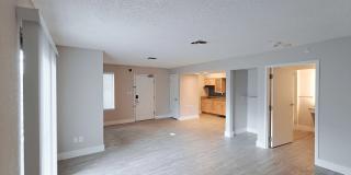 Pelican Lake Apartment Homes Gallery 13