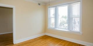 3054-58 N Greenview / 1507-11 W Barry Gallery 17