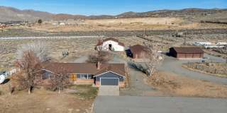 20 Acre Ranch with House, Barn, Separate Workshop, and 5-Car Garage Gallery 1