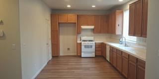 Lincoln Crossing, 2 Story 4 Bedroom, 2.5 bath, 2225sqft, Access to Clubhouse Pool & Amenities, Cul-de-sac, Large Rear Yard Gallery 18