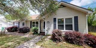 Wonderful Ranch home in a great Steele Creek neighborhood. Gallery 1