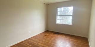 904 Mary St Gallery 4