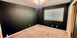 Charming 3-BR Home in Snow Park Gallery 27