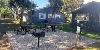 Pet-friendly Cute Duplex in Nokomis! Move in Ready! Parks nearby! Gallery 1