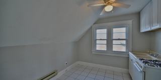 2211 Brown Avenue Gallery 11