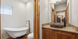 1694 GRUENE VINEYARD CROSSING Gallery 17