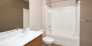 Square One Apartments Gallery 21
