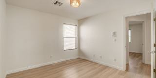 10808 Wallflower Avenue Gallery 49