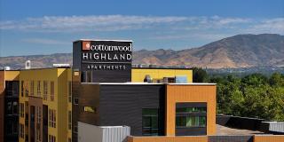 Cottonwood Highland Gallery 4
