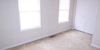 Middle River Townhome! Gallery 10