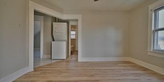 2211 Brown Avenue Gallery 10