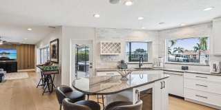 2044 MICHIGAN AVENUE NE Gallery 5