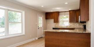 6827 Woodstream Drive Gallery 7