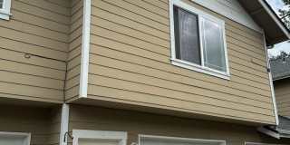 Beautiful downtown Sumner Townhouse Condo with garage. Aug 1. Gallery 1
