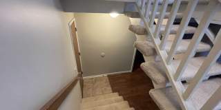 15112 Lincoln Cir – 3 Bed/2 Bath Split Entry in Millard School District | Fireplace, Deck, Fenced Yard Gallery 15