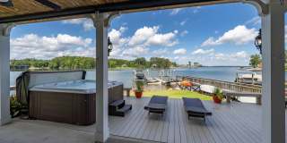 Rare Lake Murray rental located in Lexington! Fully Furnished 6 month lease Gallery 6