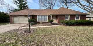 Spacious 3BR with Large Yard  2-Car Garage Gallery 1