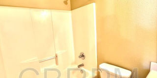 5207 Harvard Street Gallery 19