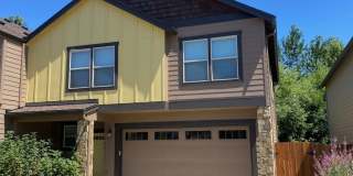 Charming Ridgefield Home Walking Distance to Everything Gallery 1