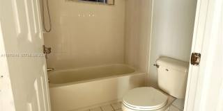978 NE 42nd Pl Gallery 20