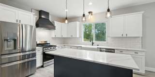 Charming & Updated 4BD/2.5BA! Charming & Updated 4BD/2.5BA! Gallery 11