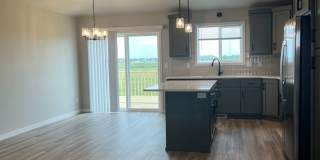 4 Bed 3 Bath Single Family Home Gallery 4