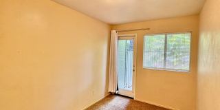Desirable Pine Creek Condo by CAL POLY, 2 bedroom, 2 Bath + Den and Loft Gallery 8