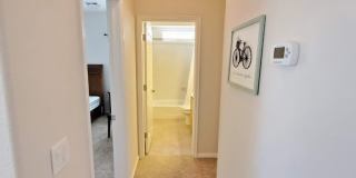 3 Bedroom, One Level Furnished Home in Emerald Ridge Gallery 16